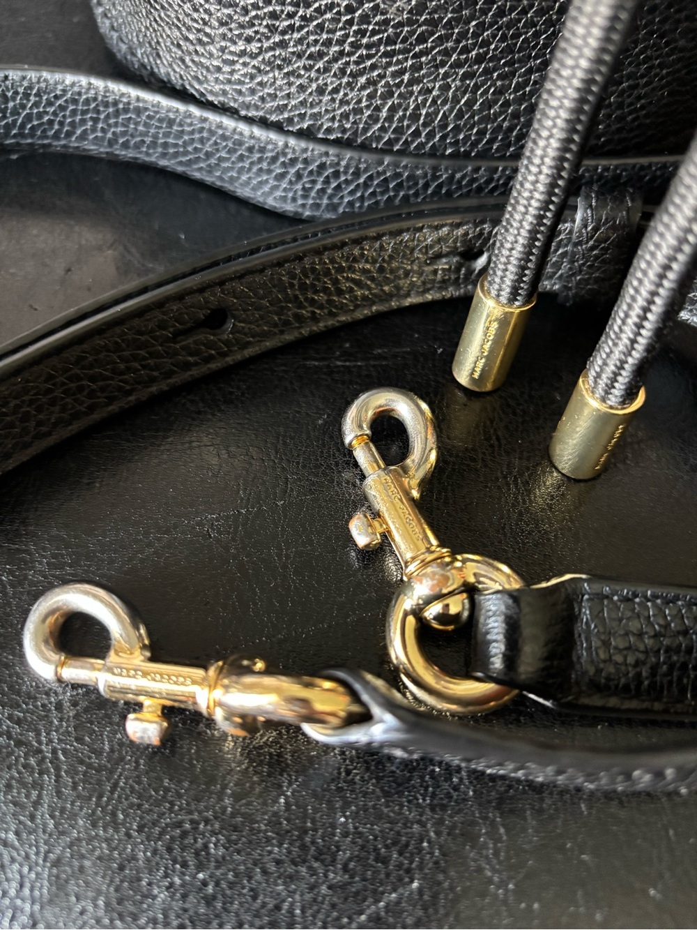 Marc Jacobs The Bucket Bag Black Leather - Picture 3 of 16